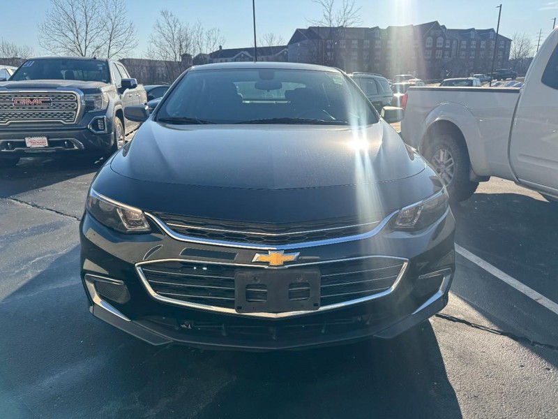 Chevrolet Malibu Vehicle Image 03