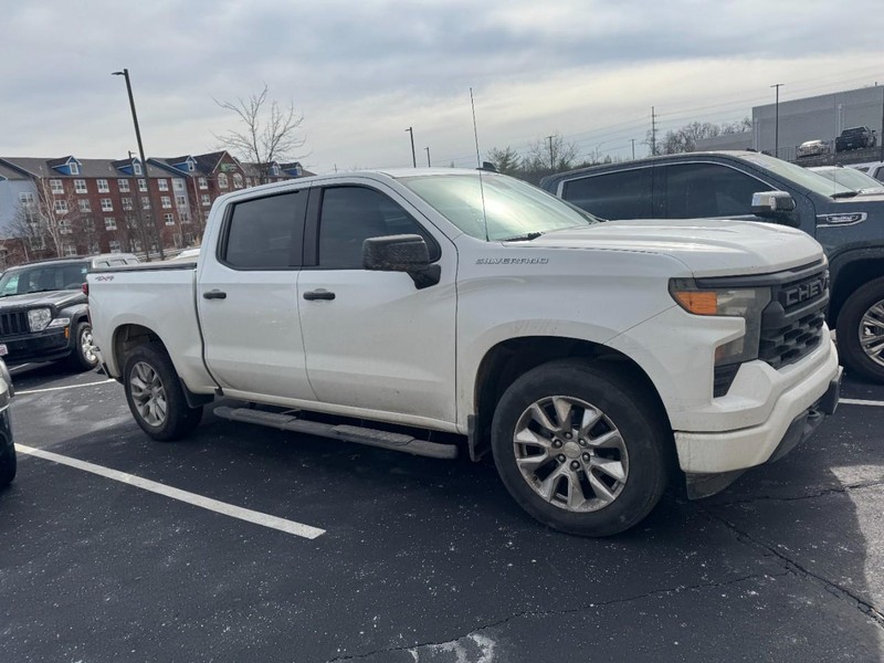 Chevrolet Silverado 1500 Vehicle Image 03