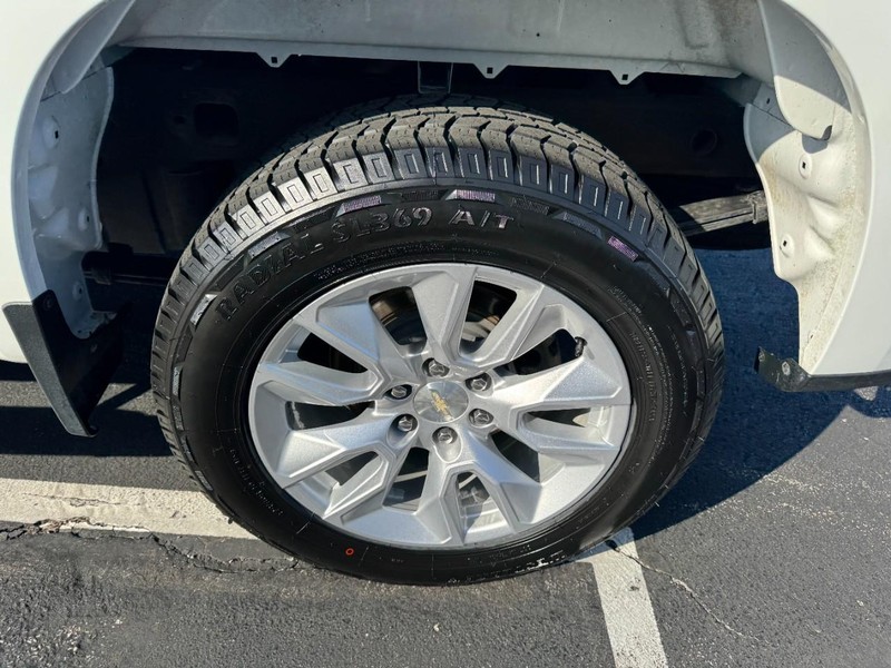 Chevrolet Silverado 1500 Vehicle Image 06