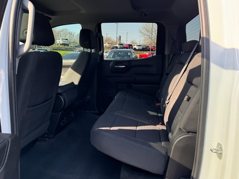 Chevrolet Silverado 1500 Vehicle Image 10