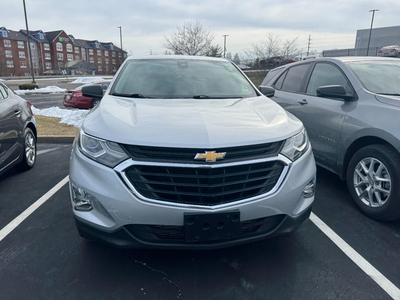 Chevrolet Equinox Vehicle Image 03