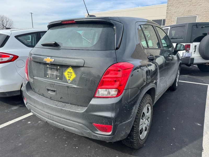 Chevrolet Trax Vehicle Image 03