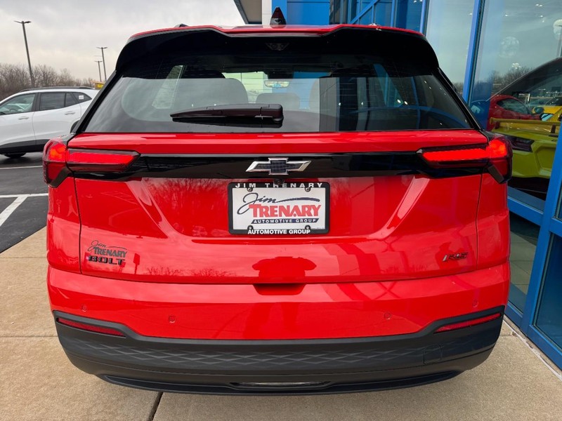 Chevrolet Bolt Vehicle Image 05