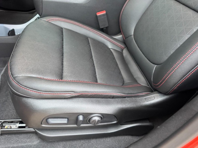 Chevrolet Bolt Vehicle Image 08