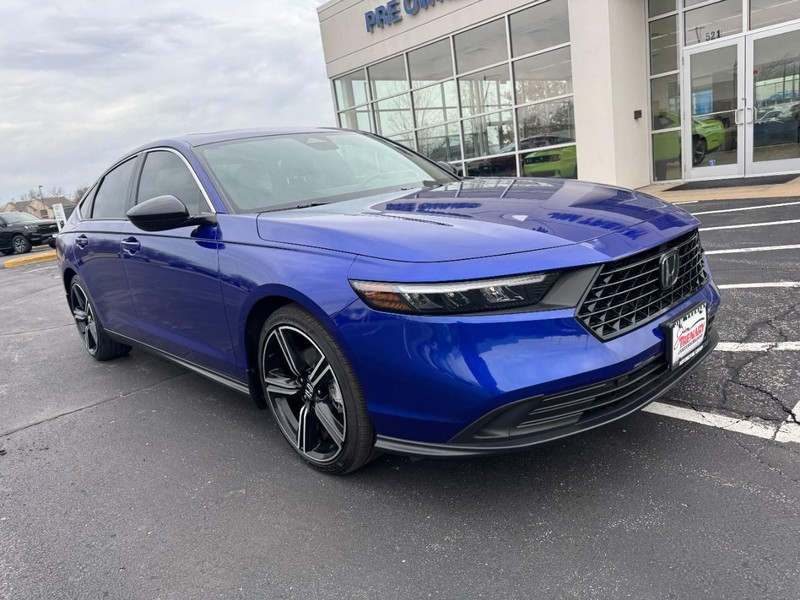 Honda Accord Hybrid Vehicle Image 02