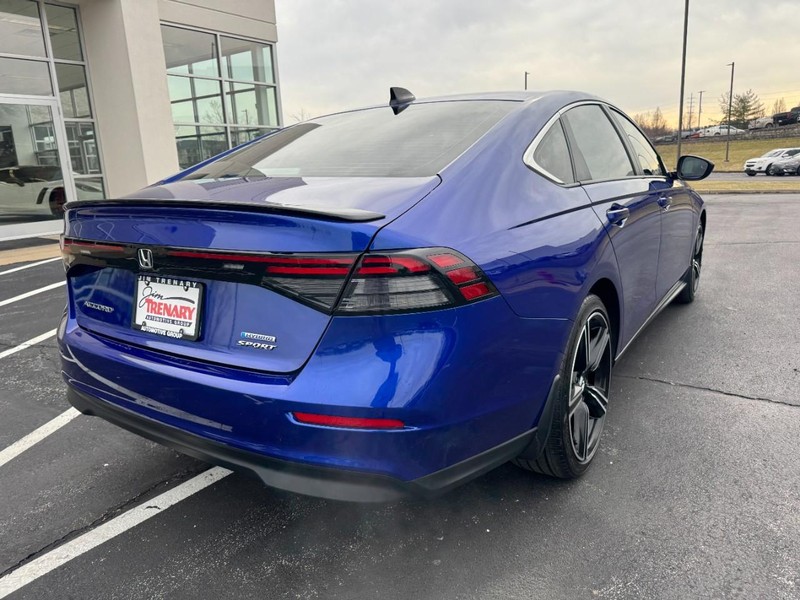 Honda Accord Hybrid Vehicle Image 03