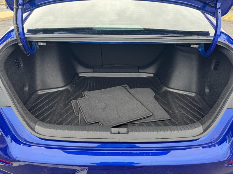 Honda Accord Hybrid Vehicle Image 06