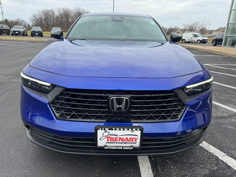 Honda Accord Hybrid Vehicle Image 09