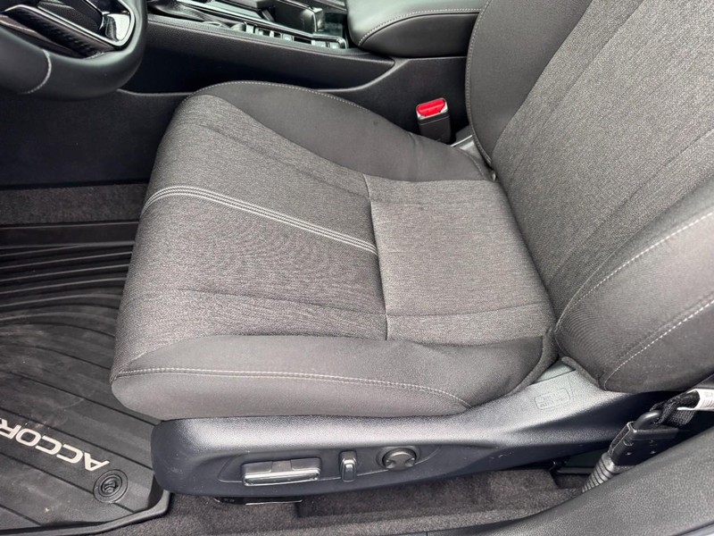 Honda Accord Hybrid Vehicle Image 15