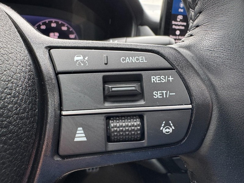 Honda Accord Hybrid Vehicle Image 18