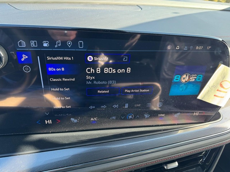 Chevrolet Tahoe Vehicle Image 14