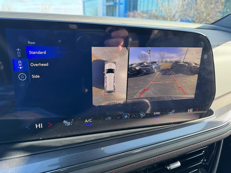 Chevrolet Tahoe Vehicle Image 16