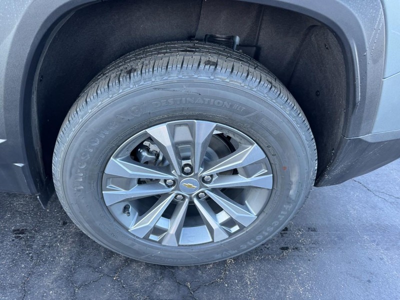 Chevrolet Equinox Vehicle Image 06