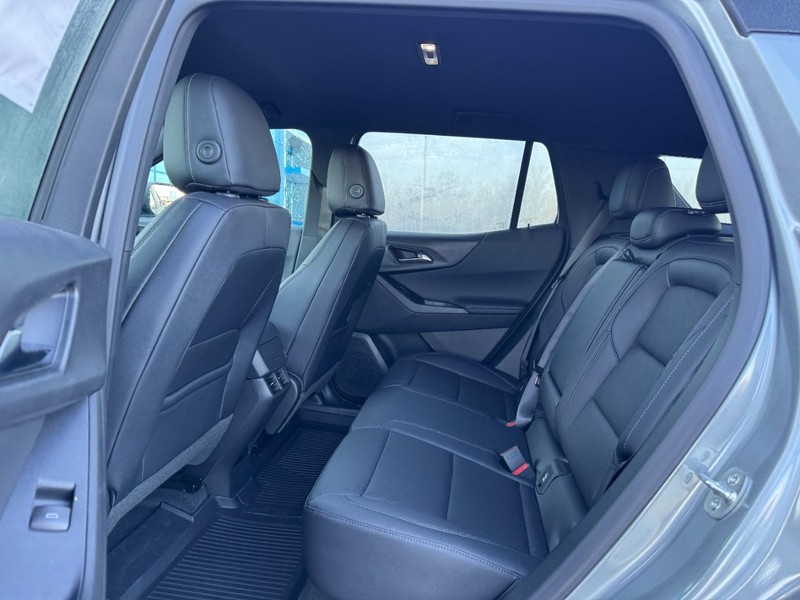 Chevrolet Equinox Vehicle Image 07