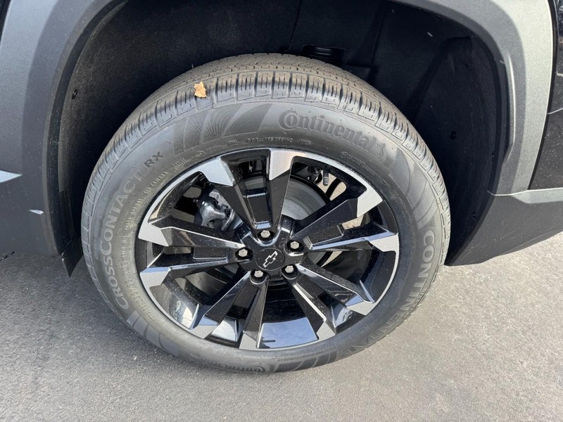 Chevrolet Equinox Vehicle Image 06