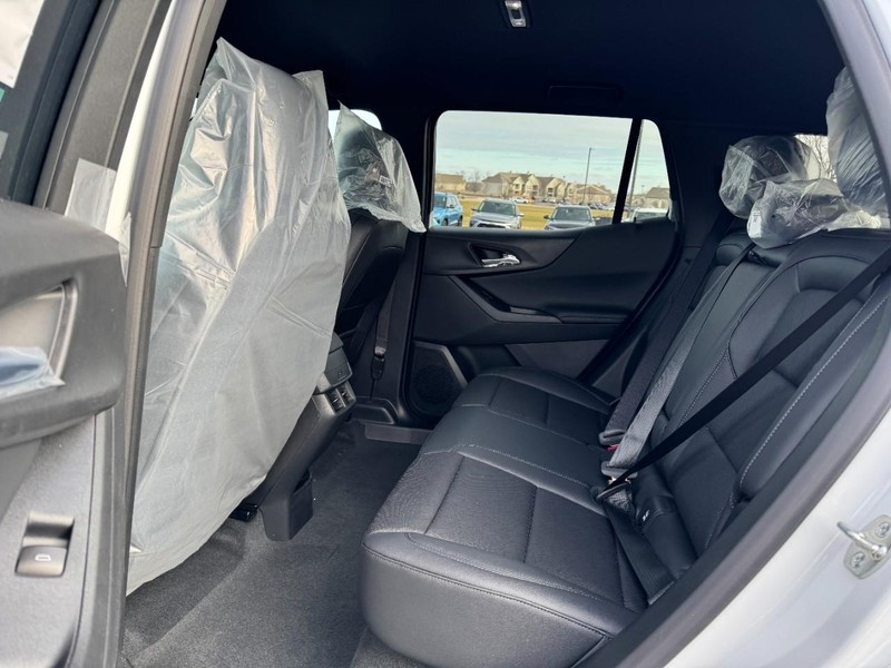 Chevrolet Equinox Vehicle Image 07