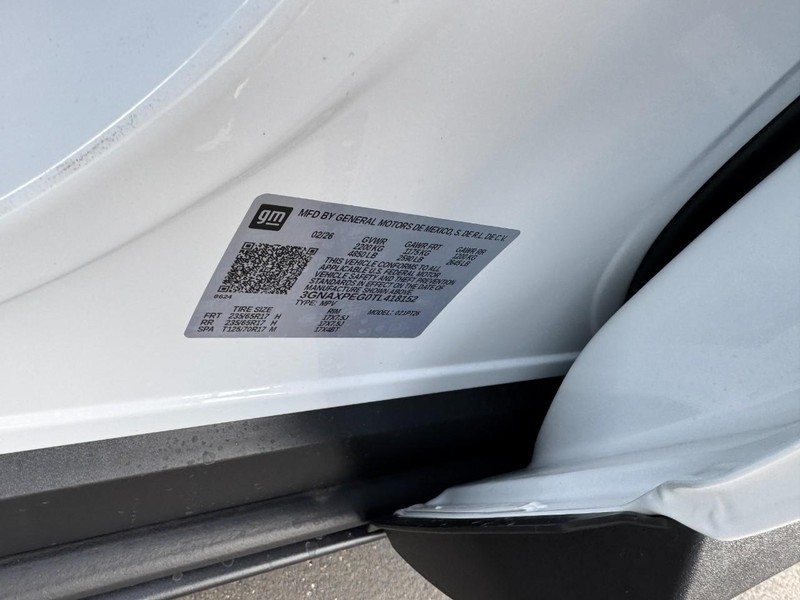 Chevrolet Equinox Vehicle Image 18