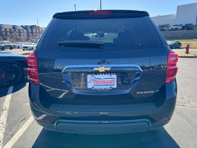 Chevrolet Equinox Vehicle Image 04