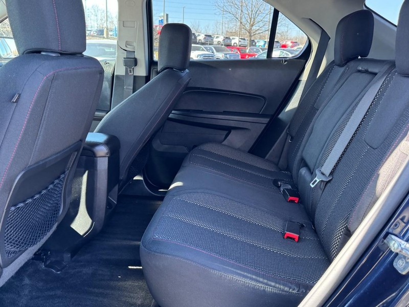 Chevrolet Equinox Vehicle Image 10