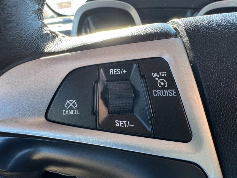 Chevrolet Equinox Vehicle Image 16