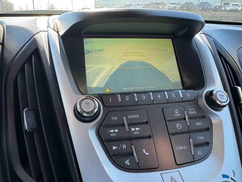 Chevrolet Equinox Vehicle Image 20