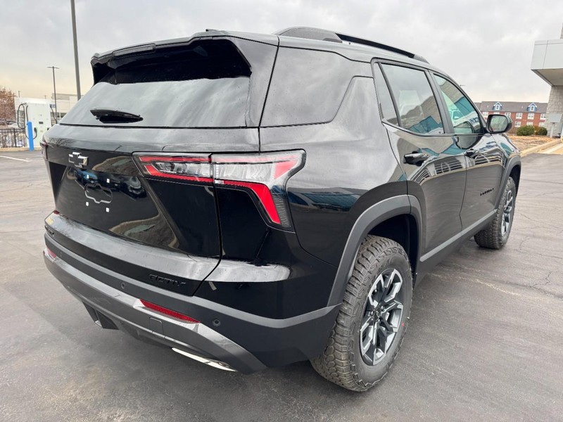 Chevrolet Equinox Vehicle Image 03