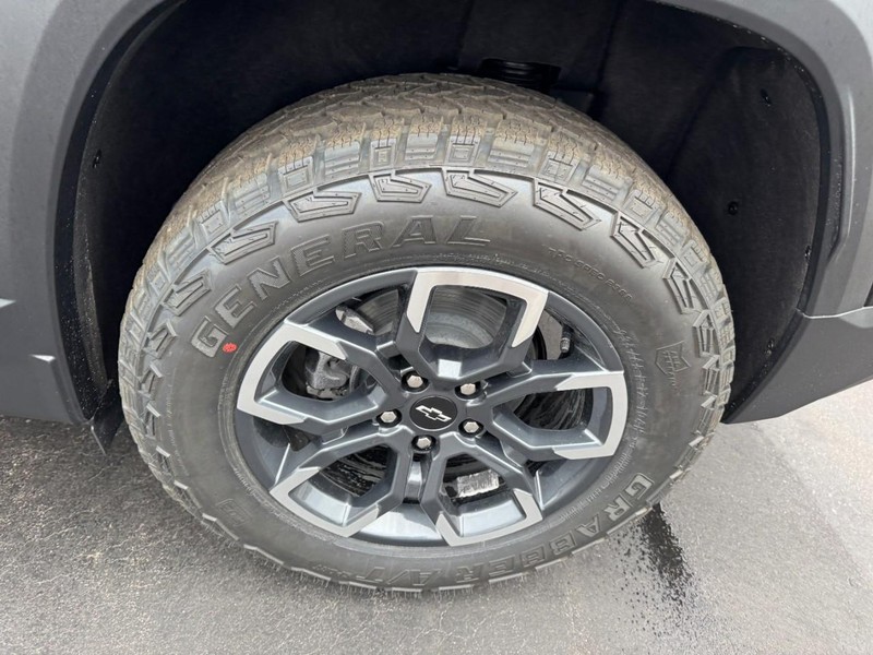 Chevrolet Equinox Vehicle Image 06