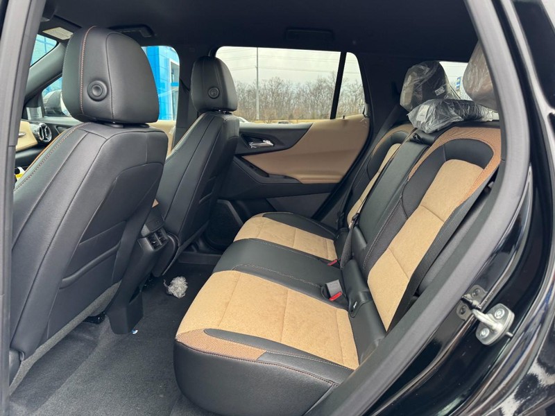 Chevrolet Equinox Vehicle Image 07