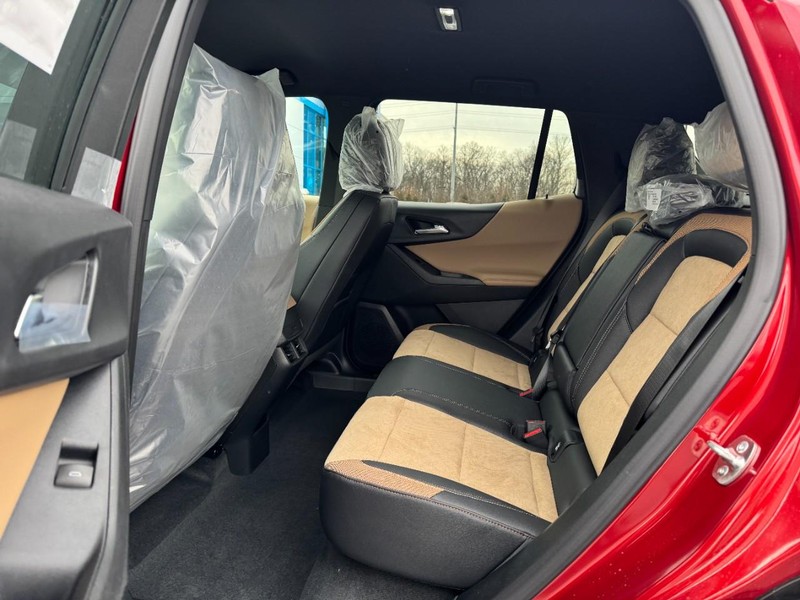 Chevrolet Equinox Vehicle Image 07