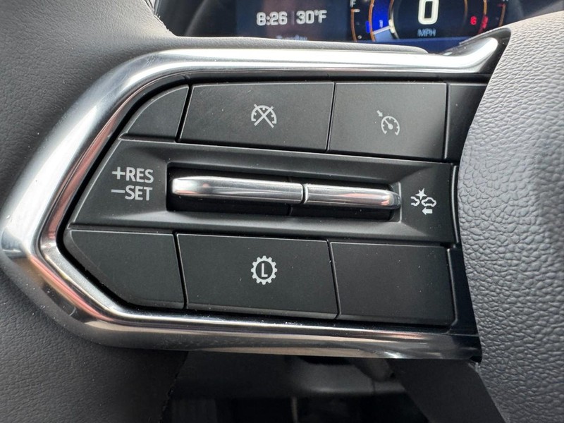 Chevrolet Equinox Vehicle Image 11