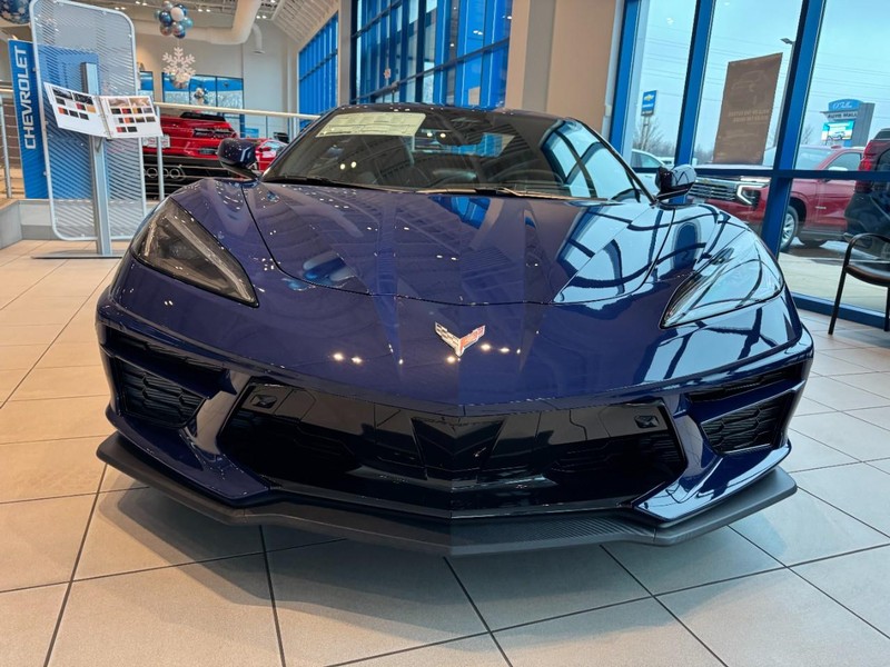 Chevrolet Corvette Vehicle Image 02