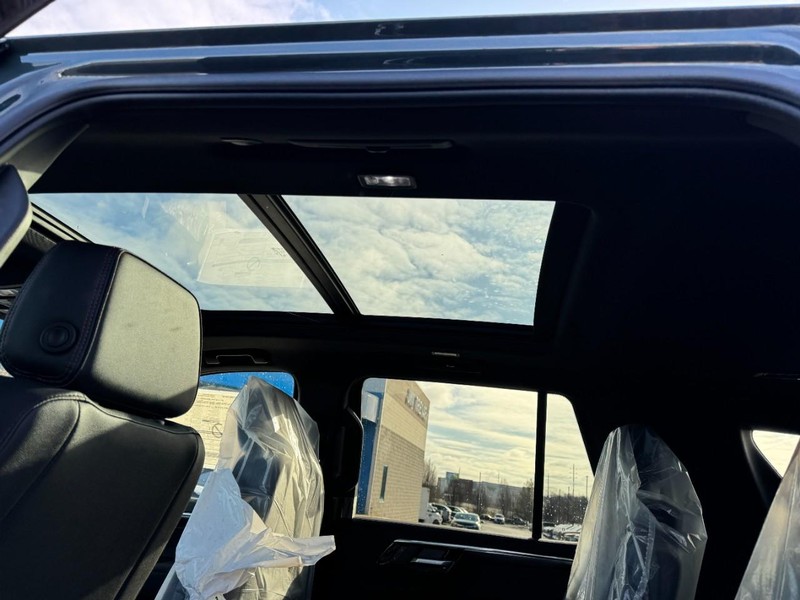 Chevrolet Tahoe Vehicle Image 07