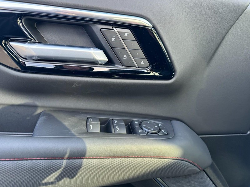 Chevrolet Tahoe Vehicle Image 09