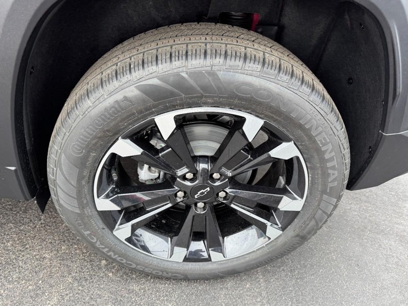 Chevrolet Equinox Vehicle Image 06