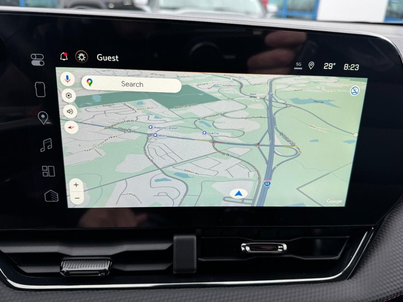 Chevrolet Equinox Vehicle Image 15