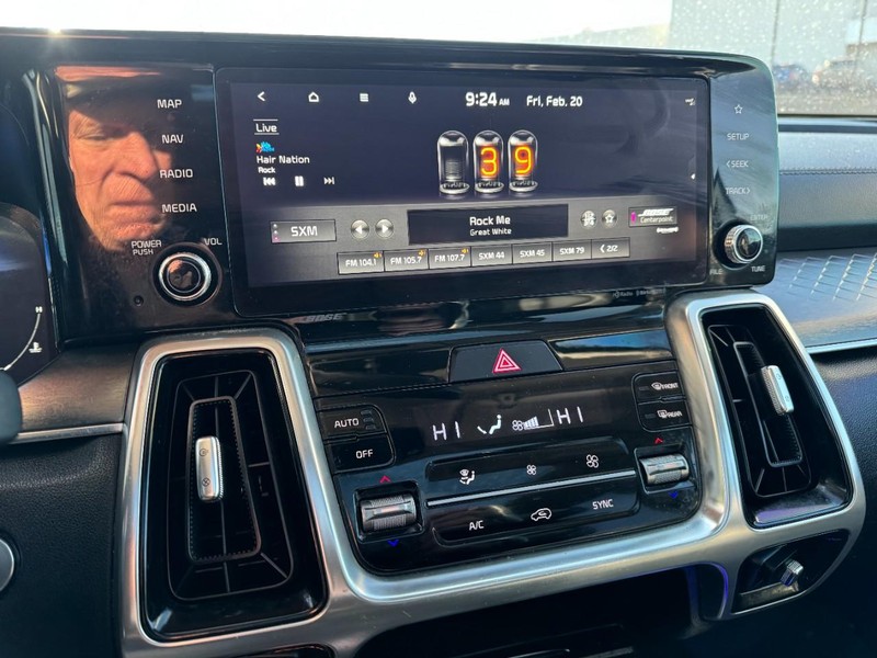 Kia Sorento Vehicle Image 21