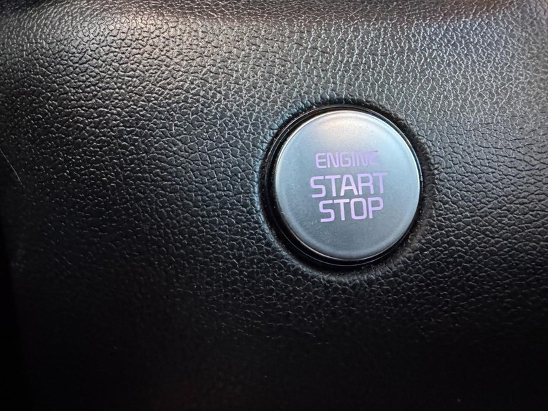 Kia Sorento Vehicle Image 24