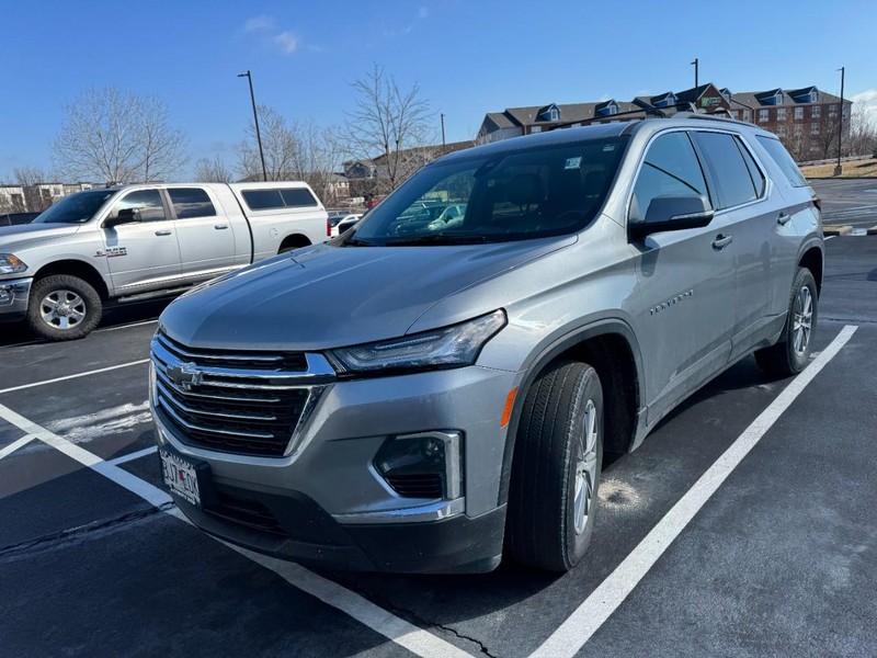 Chevrolet Traverse Vehicle Image 02