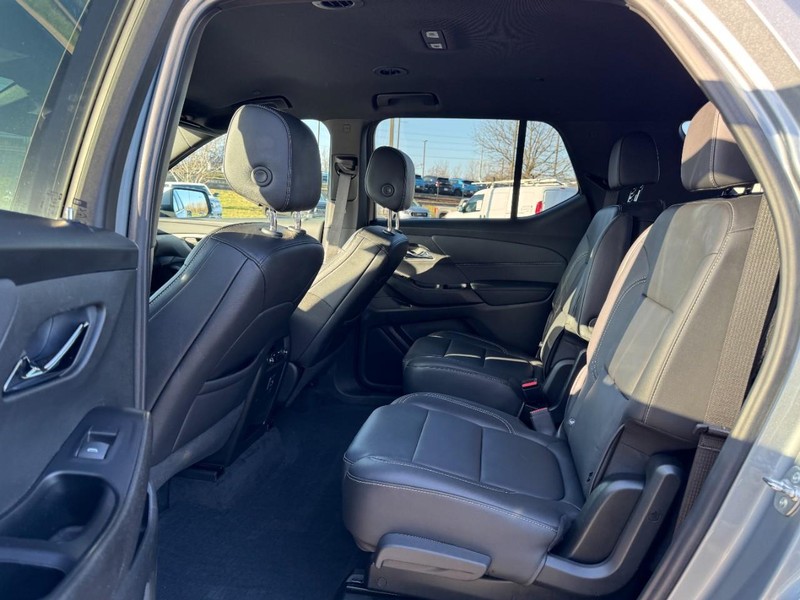 Chevrolet Traverse Vehicle Image 10