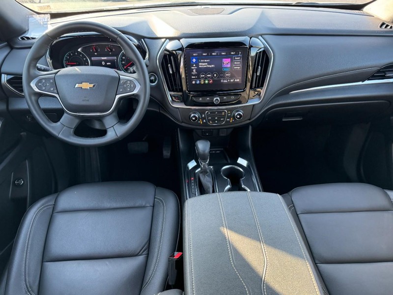 Chevrolet Traverse Vehicle Image 12