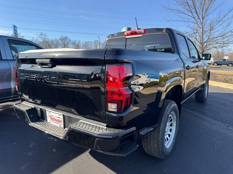 Chevrolet Colorado Vehicle Image 03