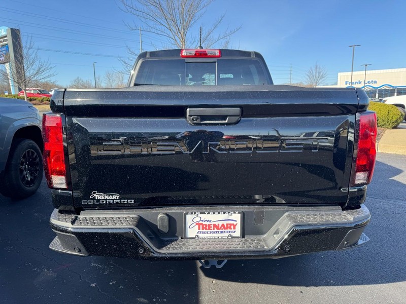 Chevrolet Colorado Vehicle Image 04