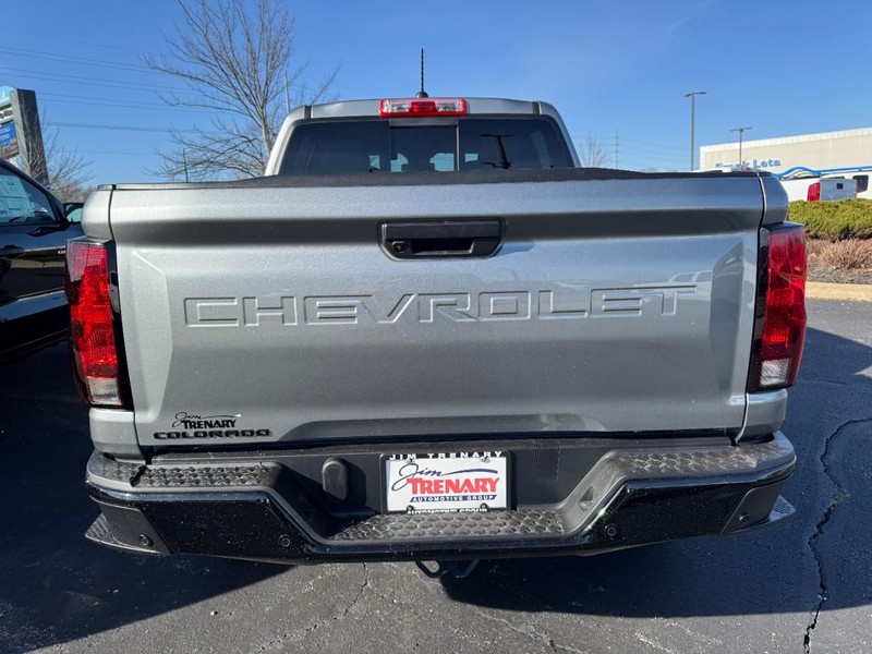 Chevrolet Colorado Vehicle Image 04