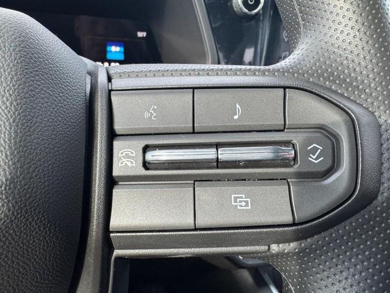 Chevrolet Colorado Vehicle Image 12