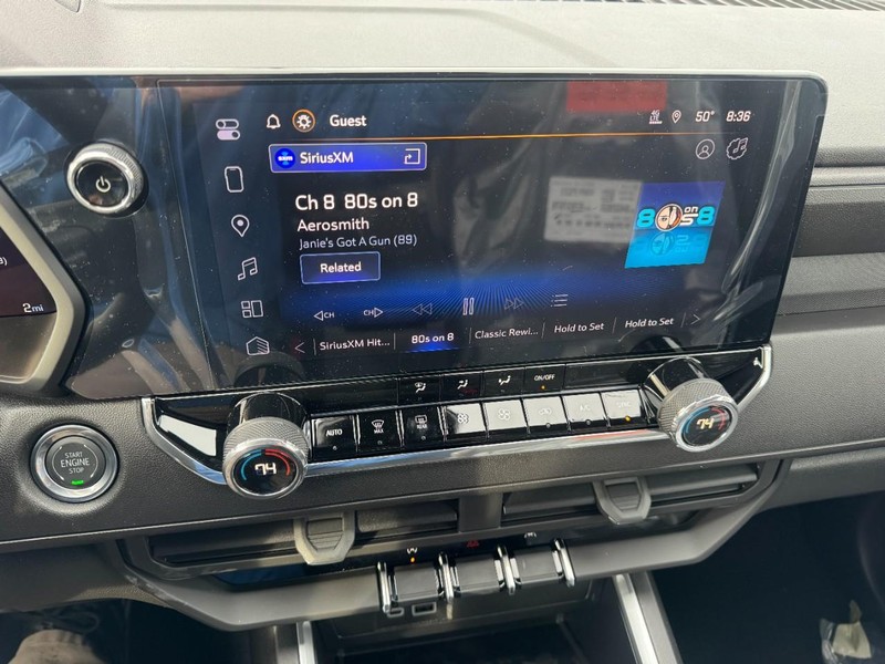 Chevrolet Colorado Vehicle Image 13