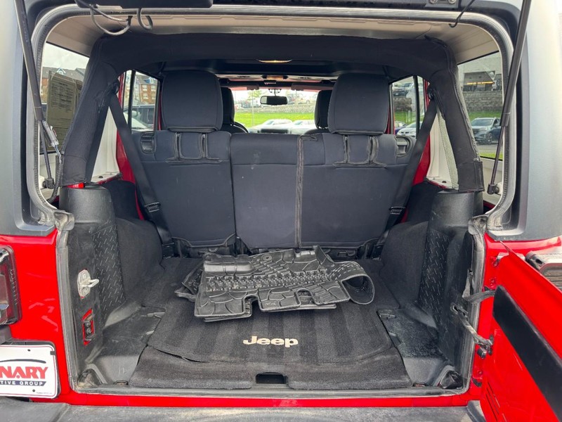 Jeep Wrangler Unlimited Vehicle Image 06