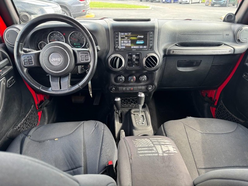 Jeep Wrangler Unlimited Vehicle Image 11