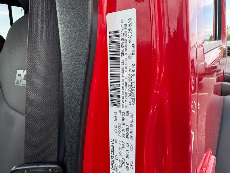 Jeep Wrangler Unlimited Vehicle Image 21
