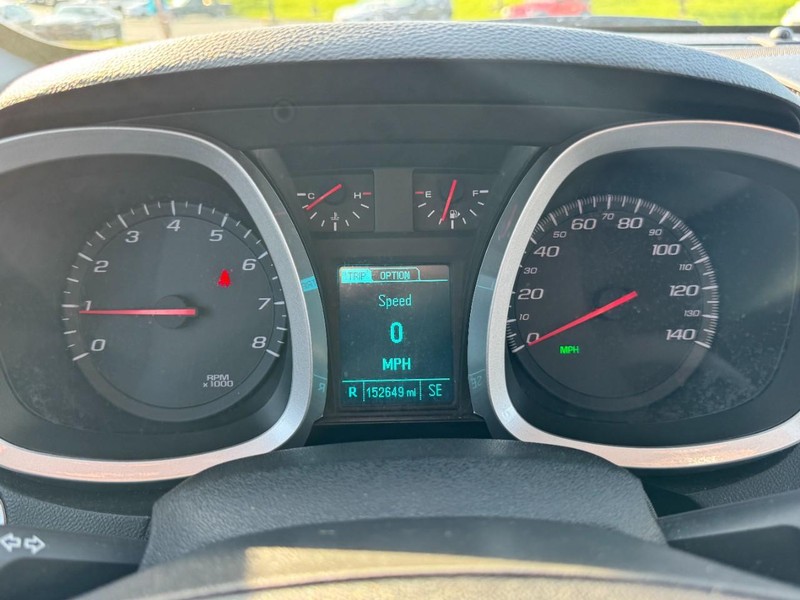 Chevrolet Equinox Vehicle Image 21