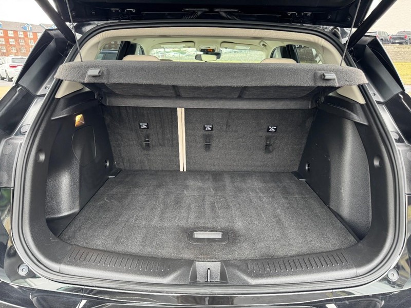 Buick Encore GX Vehicle Full-screen Gallery Image 06